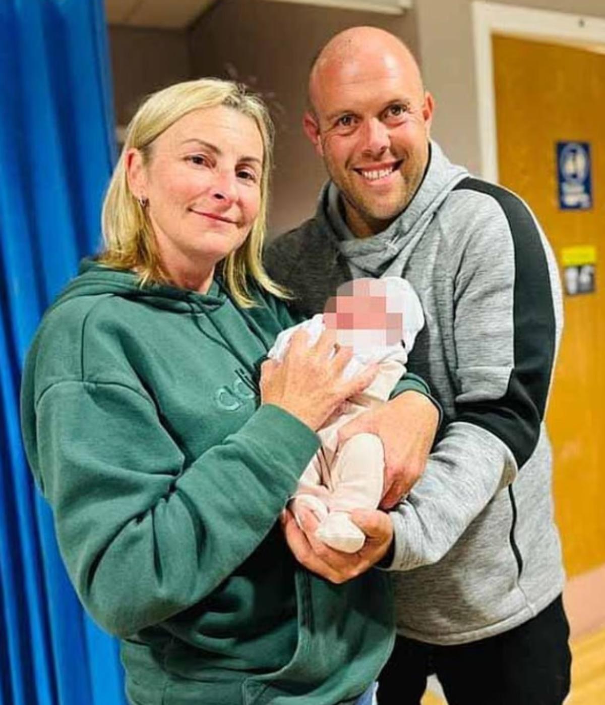 En g&uuml;zel g&uuml;n&uuml;n&uuml; kabusa &ccedil;evirdi! Gelinin başından aşağı d&ouml;kt&uuml; 1