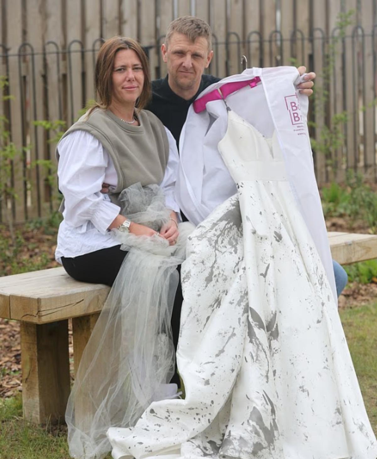 En g&uuml;zel g&uuml;n&uuml;n&uuml; kabusa &ccedil;evirdi! Gelinin başından aşağı d&ouml;kt&uuml; 4