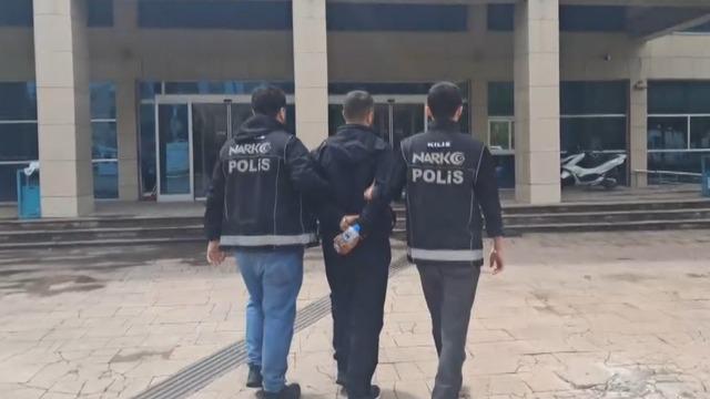 Kuyuya saklanan uyuşturucu hükümlüsü tutuklandı
