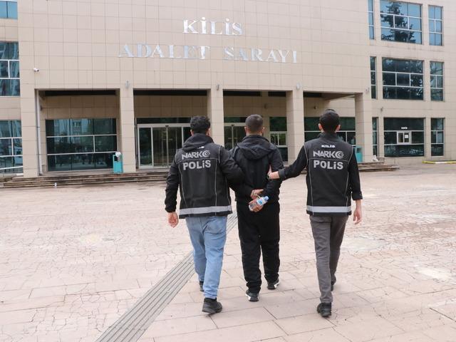 Kilis'te firari h&uuml;k&uuml;ml&uuml; kuyuda yakalandı