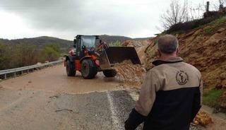 Gerc&uuml;ş&rsquo;te sağanak yağış sel getirdi