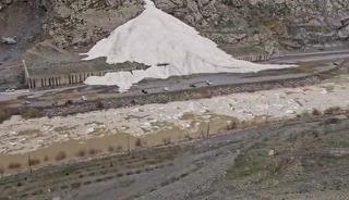 S&uuml;mb&uuml;l Dağı&rsquo;nda &ccedil;ığ devam ediyor