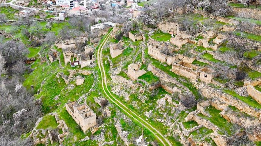 G&uuml;m&uuml;şhane'nin saklı hazinesi "Eski Mardin" hayran bırakıyor