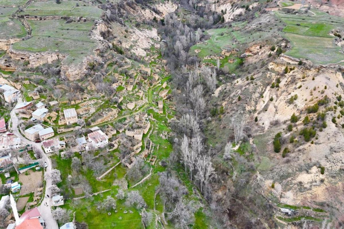 G&uuml;m&uuml;şhane nin saklı hazinesi "Eski Mardin" hayran bırakıyor 4