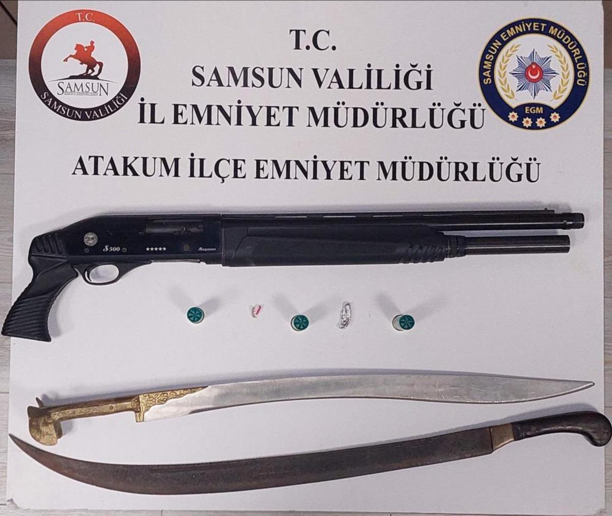 Atakum&rsquo;da ruhsatsız silah ve kılı&ccedil; ele ge&ccedil;irildi 1