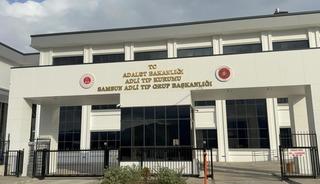 32 yaşındaki şahıs sandalyede oturur vaziyette &ouml;l&uuml; bulundu