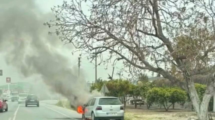 Aydın'da seyir halindeki otomobil alev aldı: İtfaiye m&uuml;dahale etti