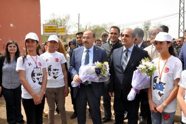 Bitlis Valisi Ustaoğlu: Eksiklikler sıkıntılar giderilir ama devletsiz olunmaz