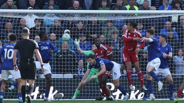 Merseyside derbisinde kazanan Liverpool