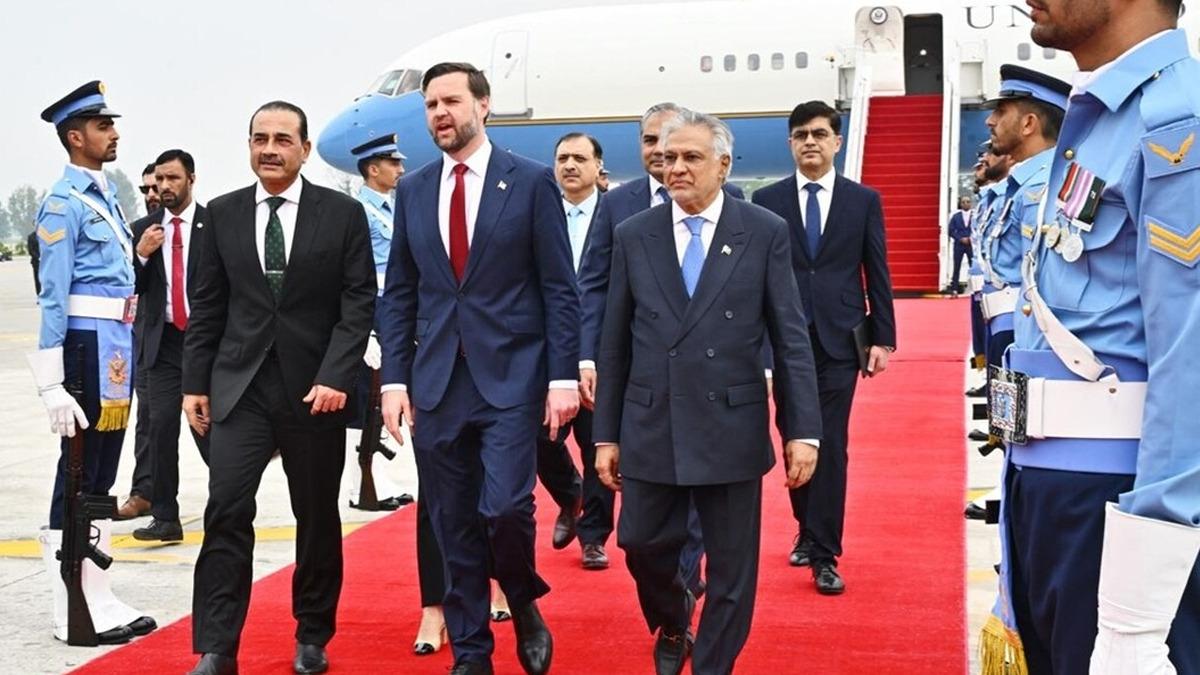 İran basınından Hürmüz Boğazı açıklaması: "Deniz ablukası devam ettiği sürece müzakere gerçekleşmeyecek" 3