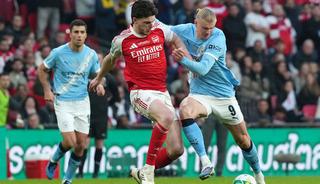 Premier Lig alev aldı! Manchester City evinde Arsenal'i devirdi