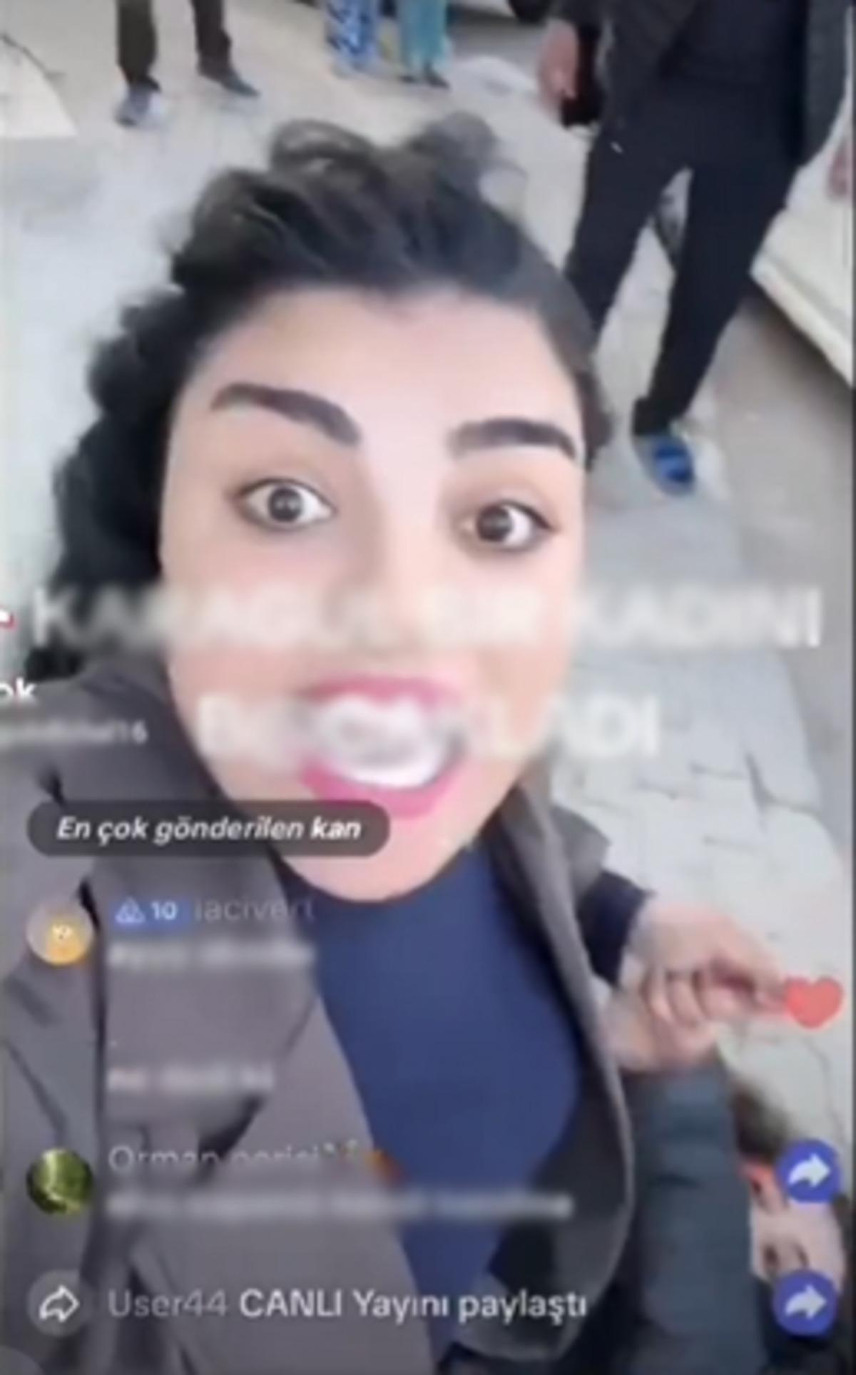 Dehşete d&uuml;ş&uuml;ren canlı yayın! TikTok fenomeni kadın sokak ortasında bir kadını bı&ccedil;akaladı: O anları saniye saniye yayınladı 4