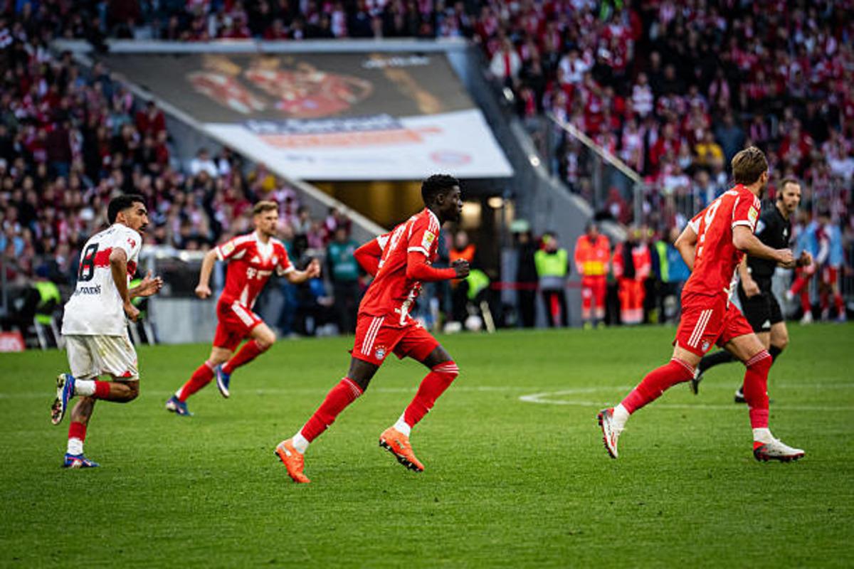 Bitime 4 hafta kala şampiyon oldu! Bayern Münih yine zirvede 1