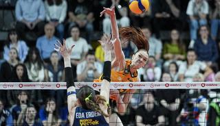 Fenerbah&ccedil;e'ye final şoku! Vakıfbank bir kez daha şampiyon