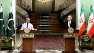 Pakistan Başbakanı Şerif, İran Cumhurbaşkanı Pezeşkiyan ile telefonda görüştü