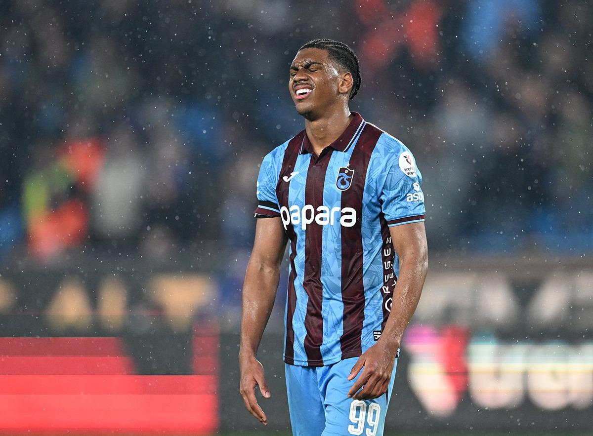 Trabzonspor a son dakika şoku! Başakşehir maçında fırsat tepti 3