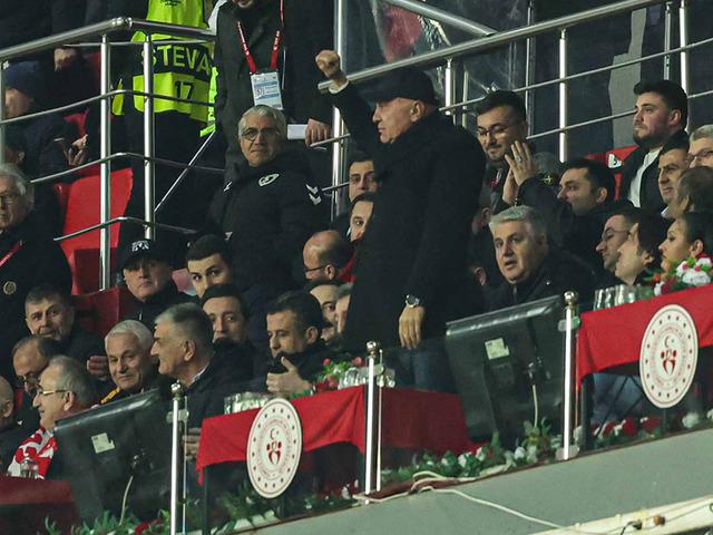 Y&uuml;ksel Yıldırım'dan iddialı a&ccedil;ıklama! "Beşiktaş'ı ezerek yendik"