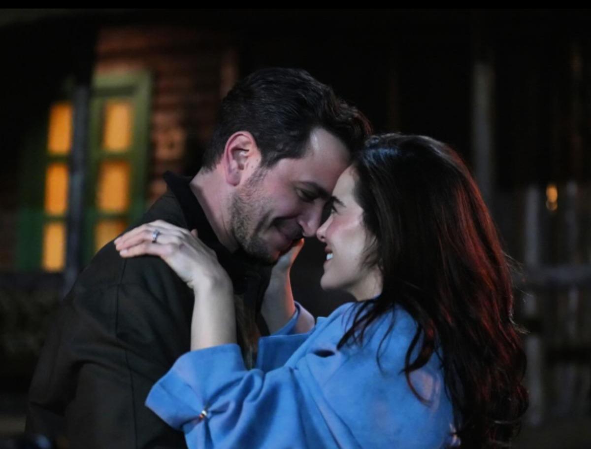 Lara Paşalı ve Selahattin Paşalı ayrıldı mı? D&uuml;ğ&uuml;n fotoğrafları silindi 1