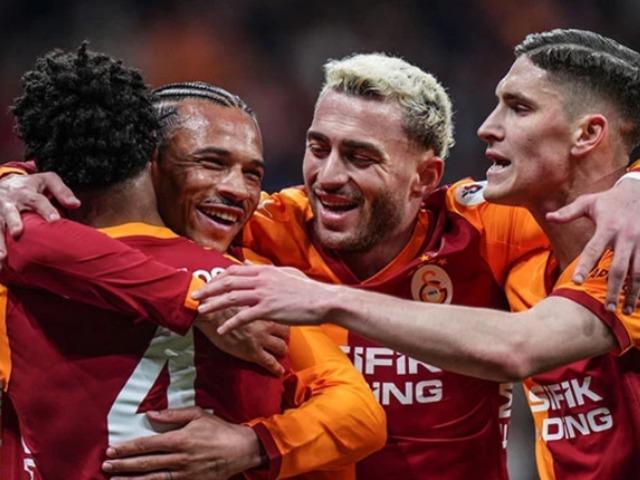 Galatasaray'dan rakiplerine b&uuml;y&uuml;k fark! Şaşırtan rakam...