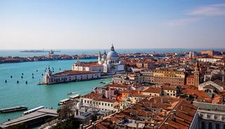 Bu şehre gideceğinizi haber vermezseniz ceza yersiniz!