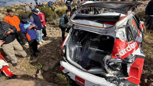 Ralli'de inanması güç kaza! Araç seyircilerin üstüne uçtu: 1 ölü 3 yaralı