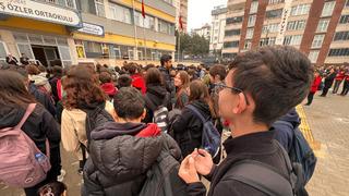 Kahramanmaraş’ta acı günün ardından okullarda ilk ders: Öğretmen ve öğrenciler anıldı