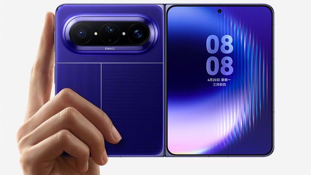 Katlanabilir iPhone'a şimdiden rakip! Huawei Pura X Max tanıtıldı