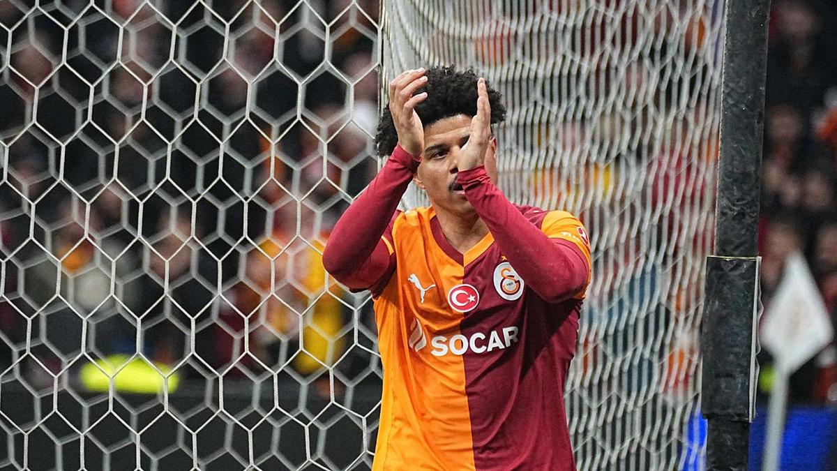 Derbiye scout akını! Galatasaraylı yıldız i&ccedil;in geliyorlar: Bonservisi belirlendi 3