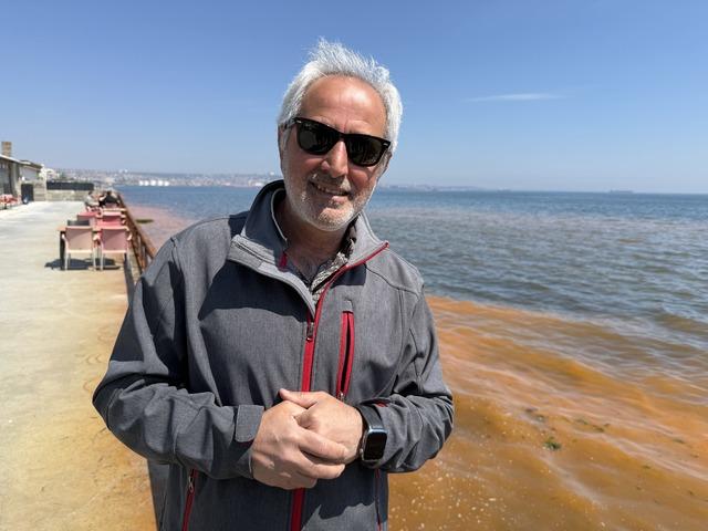 Tekirdağ da planktonların &ccedil;oğalması sonucu denizin rengi yer yer değişti 10