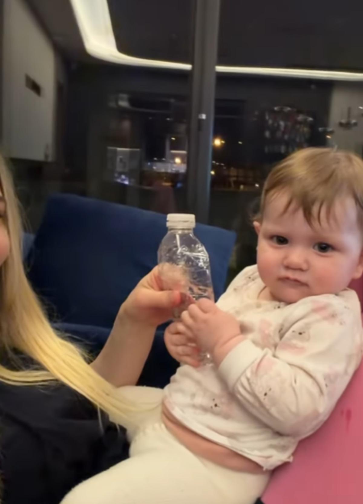 İlayda Şeker ve İsmail Balaban kızlarını paylaştı! "Babasının aynısı" 2