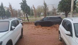 Silvan&rsquo;ı sel vurdu