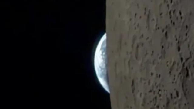 Artemis II astronotundan nefes kesen görüntü: Dünya'nın Ay'ın ardında batışı