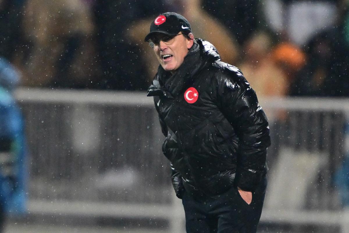 Montella dan Kenan Yıldız isteği! St&uuml;dyo kahkahalara boğuldu 2