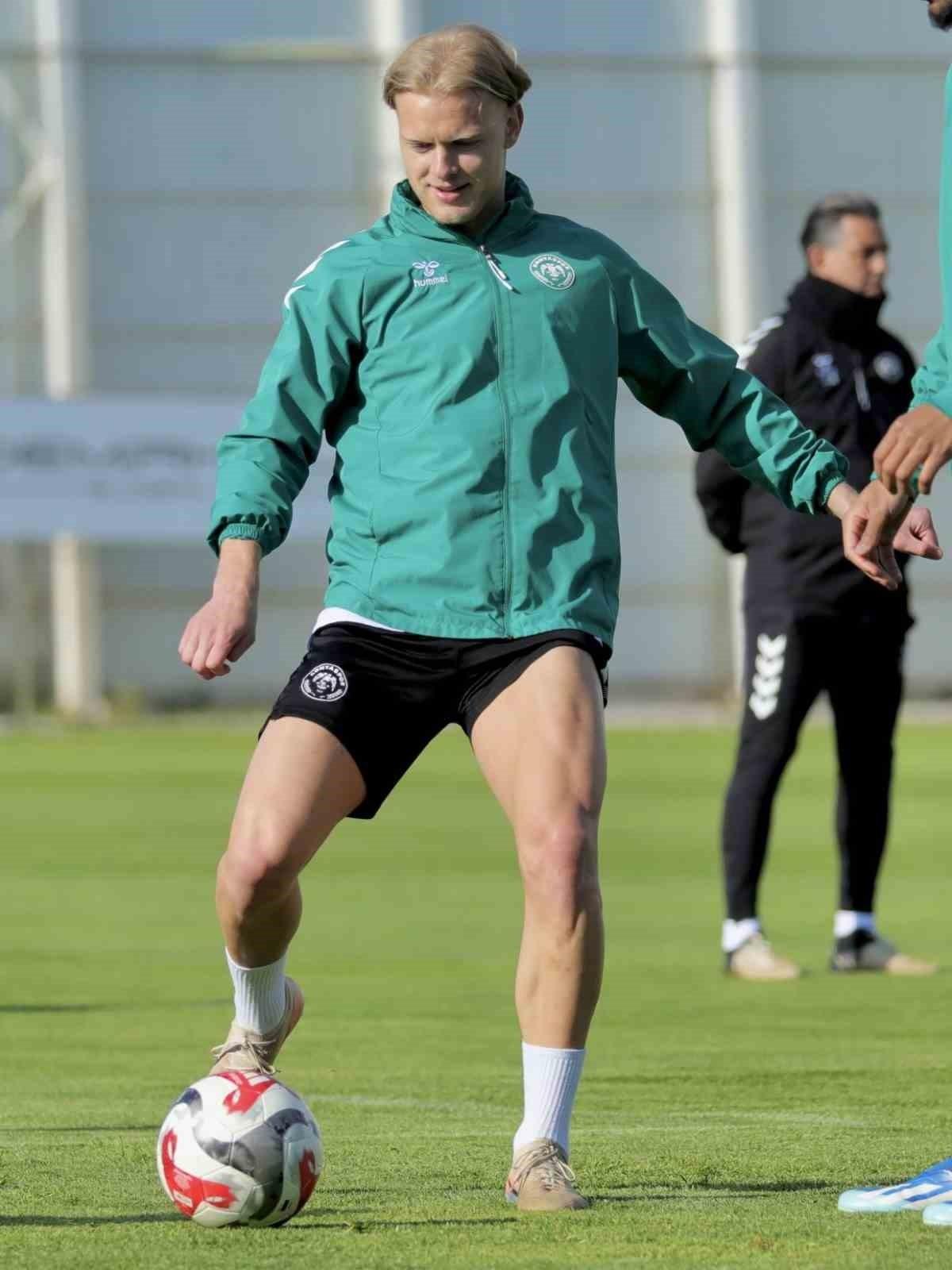 Konyaspor, Fenerbah&ccedil;e ma&ccedil;ının hazırlıklarını tamamladı 2