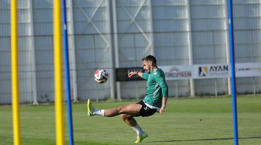 Konyaspor, Fenerbah&ccedil;e ma&ccedil;ının hazırlıklarını tamamladı