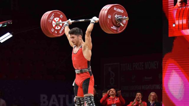 Muhammed Furkan rekorla Avrupa şampiyonu