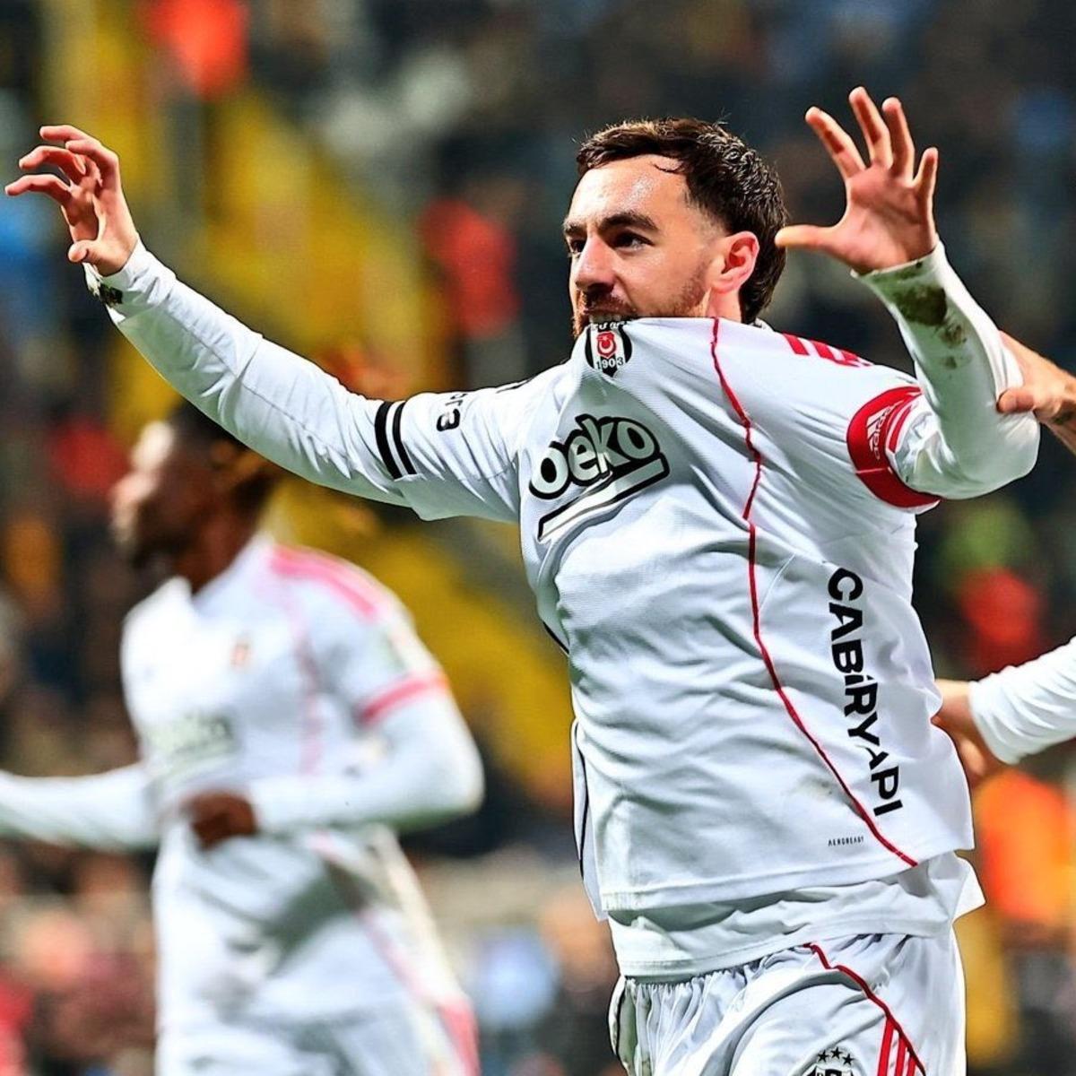 Beşiktaş ta Serdal Adalı canlı yayında "ucu a&ccedil;ık" diye m&uuml;jdeledi! 12