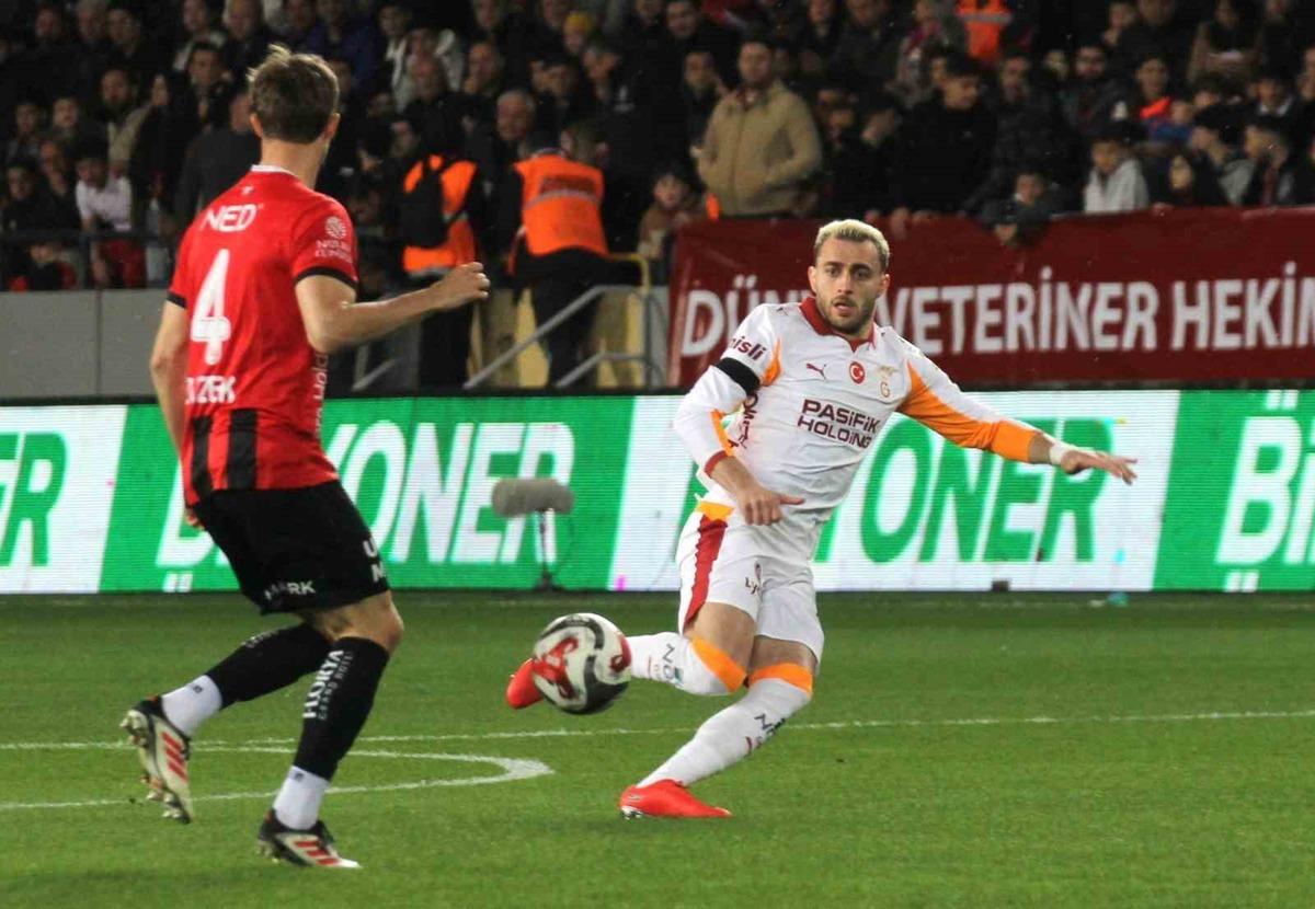 S&uuml;per Lig&rsquo;de 30. hafta g&ouml;r&uuml;n&uuml;m&uuml; 1