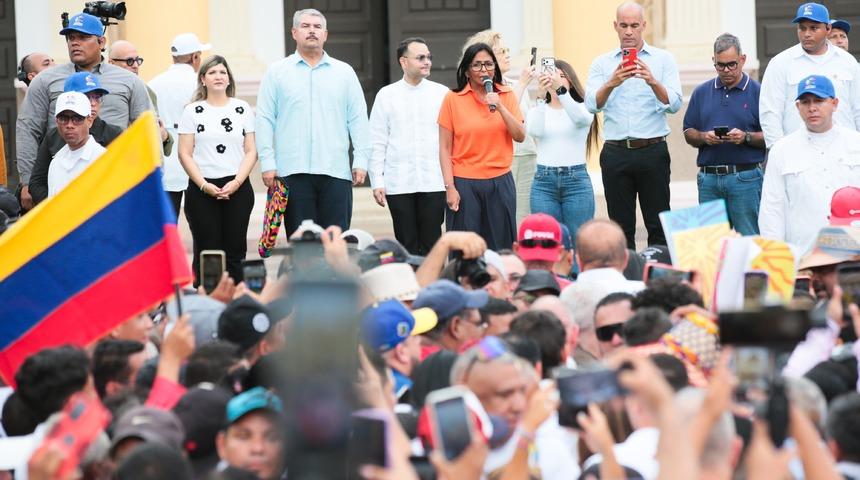 Venezuelalılar ABD yaptırımlarının kaldırılması i&ccedil;in y&uuml;r&uuml;y&uuml;ş başlattı