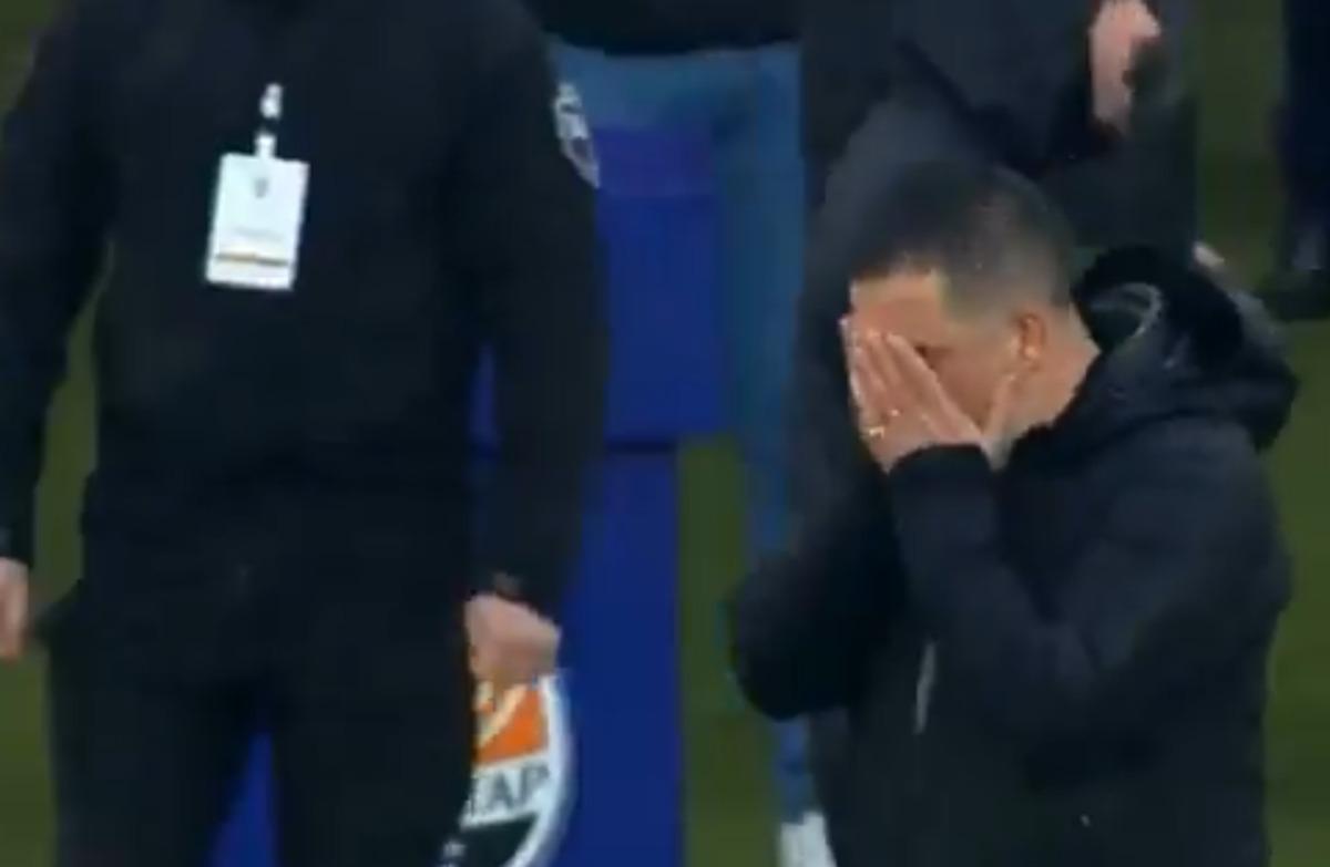 Son d&uuml;d&uuml;k &ccedil;aldı Arda Turan g&ouml;zyaşlarını tutamadı 3