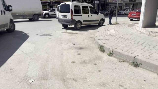 TikTok canlı yayınında kan aktı! Gen&ccedil; kadın y&uuml;z&uuml;nden bı&ccedil;aklandı 3