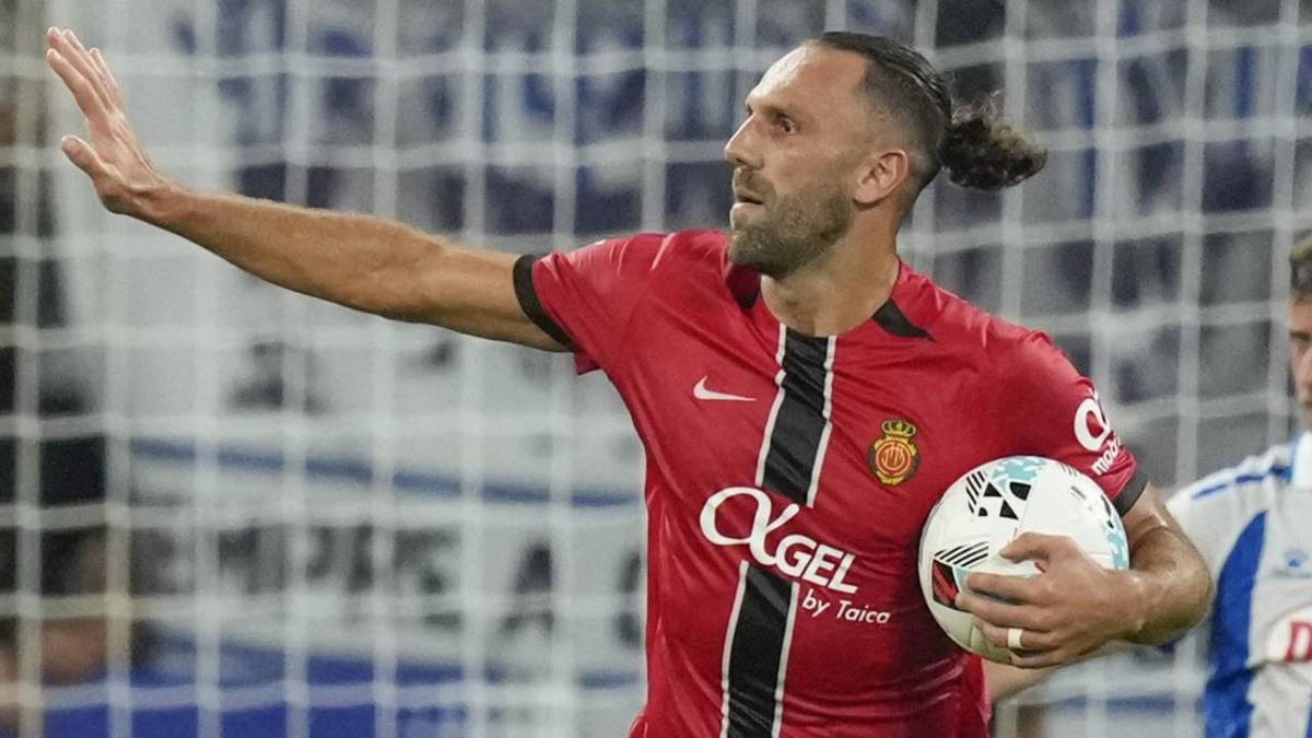 Fenerbah&ccedil;e de yeni sezonun golc&uuml;s&uuml; belli oldu! &Ouml;n protokol hazır 3