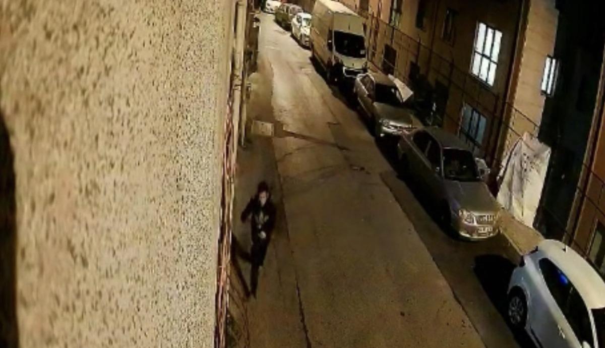 Bina girişinde iğren&ccedil; taciz! Fırında ekmek yaparken yakalandı 7