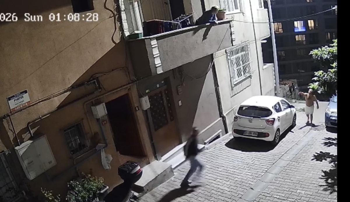 Bina girişinde iğren&ccedil; taciz! Fırında ekmek yaparken yakalandı 5