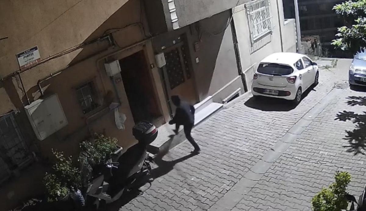 Bina girişinde iğren&ccedil; taciz! Fırında ekmek yaparken yakalandı 1