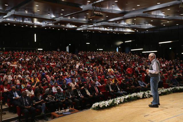 Başkan Çelik: “Önemli olan insana yatırım”