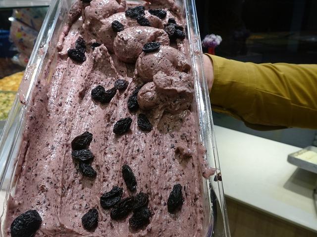 Horoz karası dondurmaya d&ouml;n&uuml;şt&uuml;: D&uuml;nyada ilklerden biri