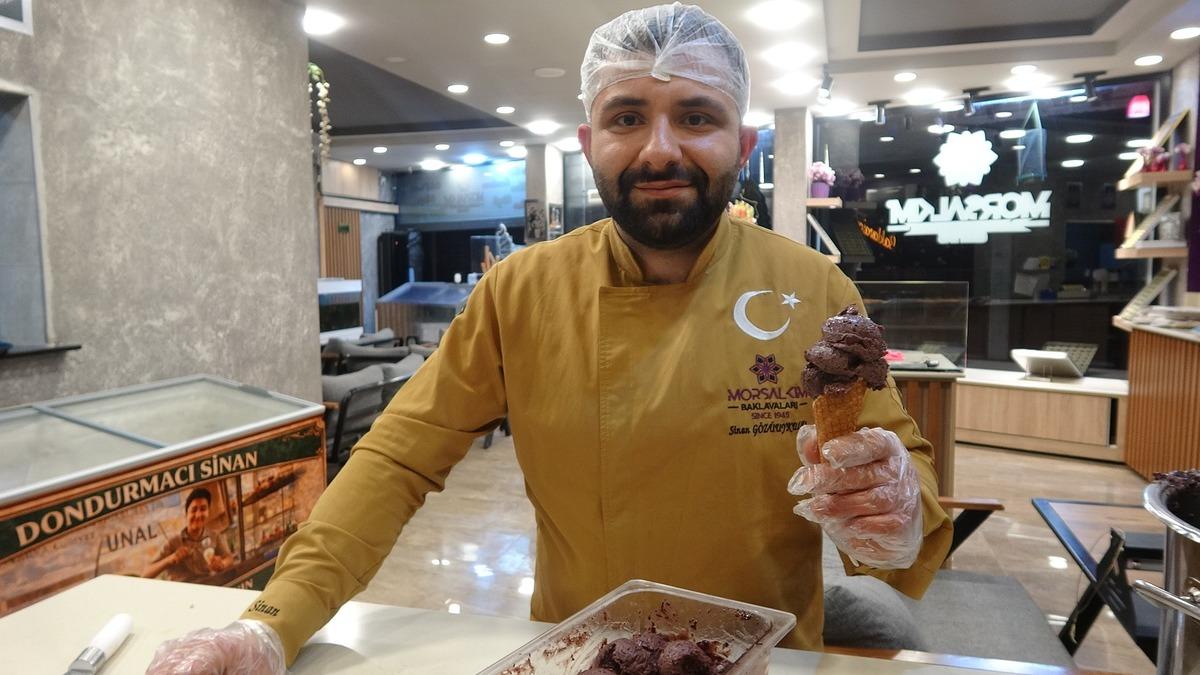 Horoz karası dondurmaya d&ouml;n&uuml;şt&uuml;: D&uuml;nyada ilklerden biri 3