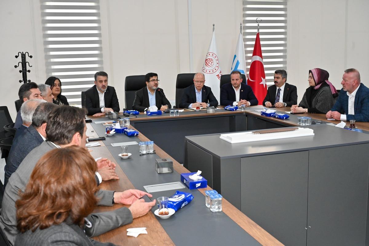 Hızlı tren geliyor: Raylar g&ouml;r&uuml;nt&uuml;lendi! Geri sayım başladı 4