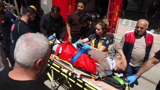 4 &uuml;nc&uuml; kattan tente &uuml;zerine d&uuml;şen gen&ccedil; adam i&ccedil;in seferber oldular 3